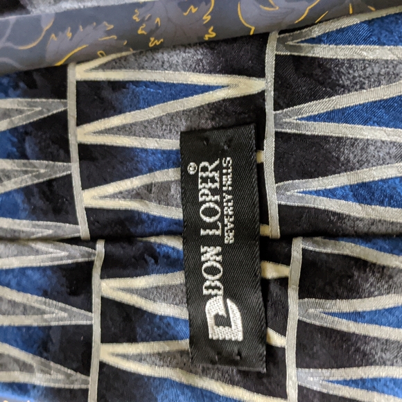 Vtg Don Loper silk tie - Picture 2 of 4